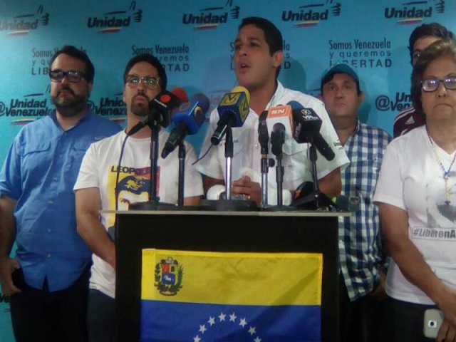 El diputado José Manuel Olivares revela el sueldo de los militares 6