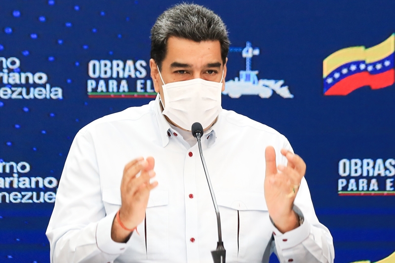 Maduro radicaliza la cuarentena en medios de fuertes protestas 40
