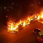 Catorce vehículos de Transmilenio han sido incinerados en protestas (fotos) 3