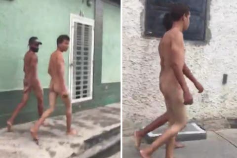 Ciudadanos capturaron y desnudaron a dos hombres que estaban robando a mujeres en Maracay (video) 4
