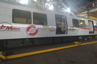 Así quedaron los trenes “remodelados” del Metro de Caracas: contarán con nueva imagen y menos asientos (Foto) 3 Así quedaron los trenes “remodelados” del Metro de Caracas: contarán con nueva imagen y menos asientos (Foto) 3