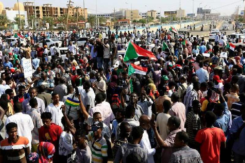 Denuncian golpe de Estado en Sudán 1