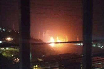 Vargas: Se registró incendio en Tacoa durante la noche de este #19Abr (Imágenes)
