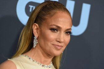 Jennifer Lopez causó furor en redes sociales con este sensual baile 1